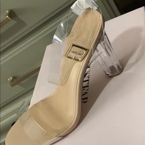 Nude heel